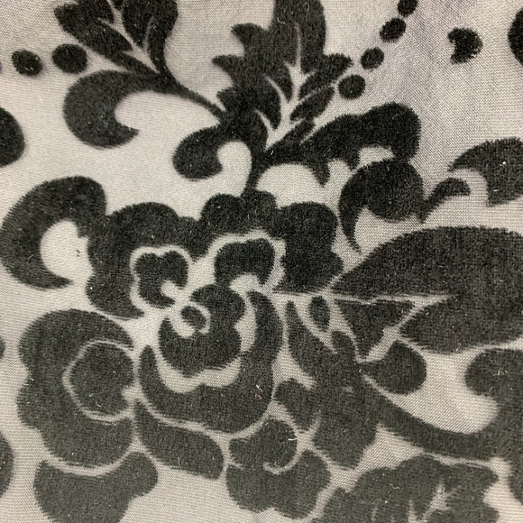 JOA blouse medium velvet high neck fringe keyhole - Picture 6 of 6